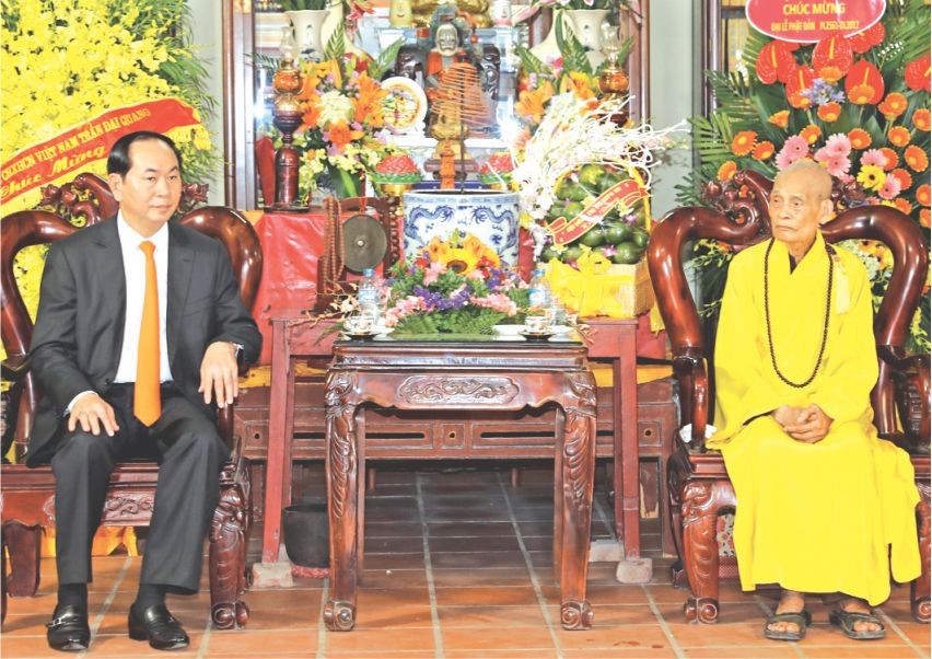 陳大光主席向大和尚致以節日祝賀。（圖源：互聯網）
