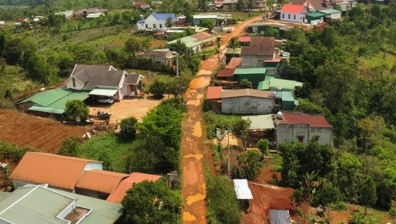 Đắk Nông: Nhiều dự án bị 'đứng hình' vì vướng quy hoạch quặng bô-xít 
