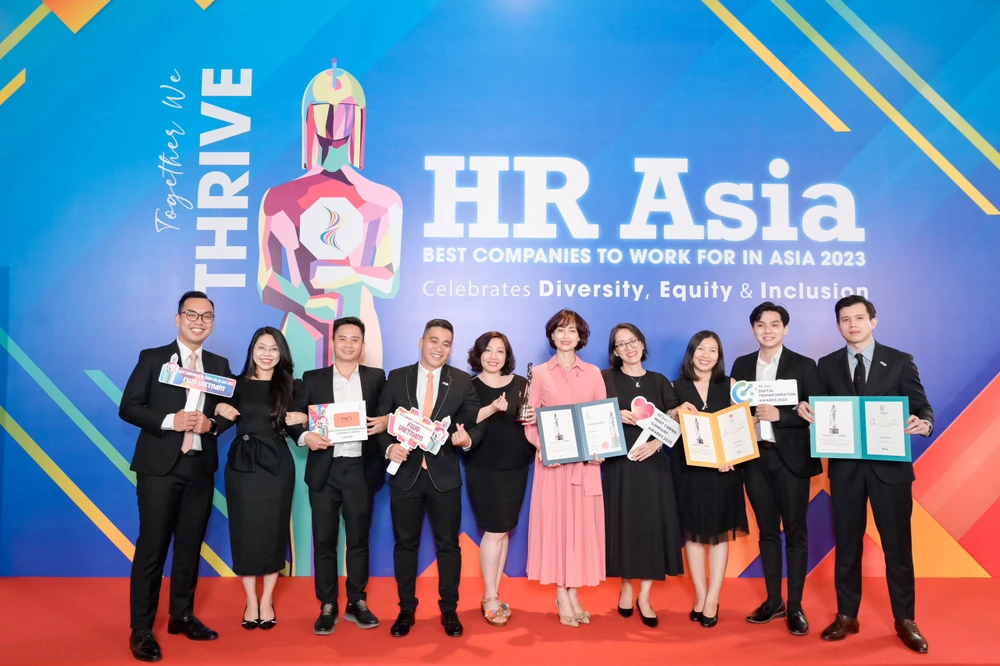 FWD Việt Nam lần thứ 4 nhận giải ‘Nơi làm việc tốt nhất châu Á’