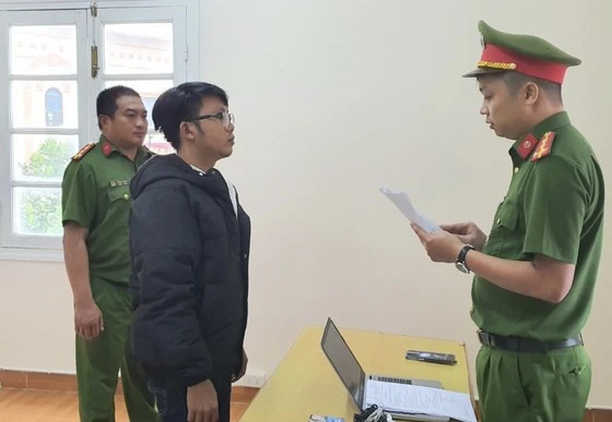 Cơ quan điều tra đọc lệnh tạm giam đối với Võ Lê Thái