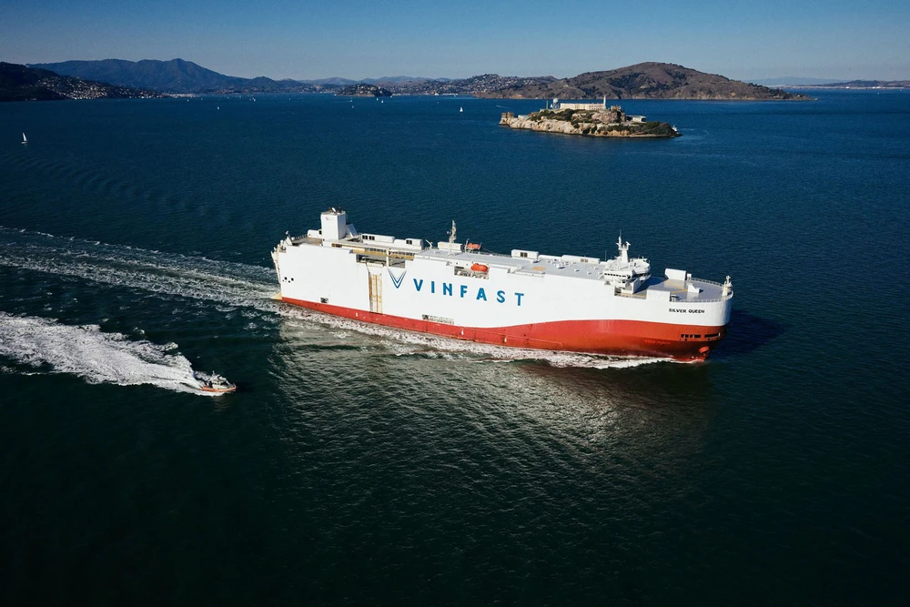 Tàu vận chuyển lô xe VinFast đầu tiên xuất sang Mỹ