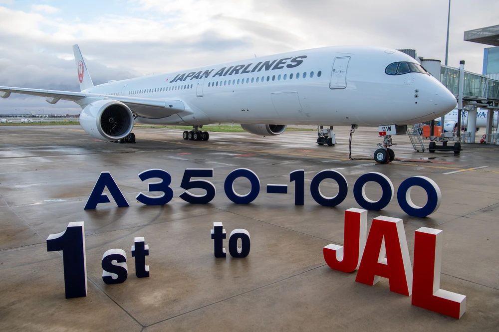 Japan Airlines tiếp nhận máy bay A350-1000 đầu tiên