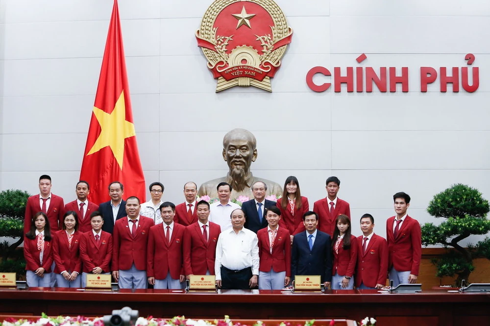 Thủ tướng Nguyễn Xuân Phúc đã gặp đoàn thể thao Việt Nam. Ảnh: PHẠM ĐĂNG