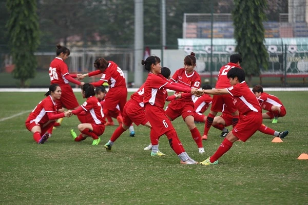 Đội tuyển bóng đá nữ Việt Nam bắt đầu hành trình tập luyện cho VCK giải vô địch châu Á 2018. Ảnh: Đoàn Nhật
