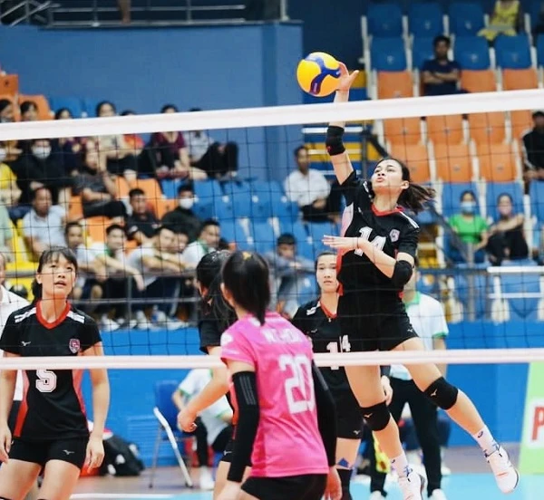 Vi Thị Như Quỳnh (tấn công) đã thi đấu tốt ở giải vô địch quốc gia 2022 và có tên trong danh sách đội tuyển bóng chuyền nữ Việt Nam. Ảnh: T.THẢO