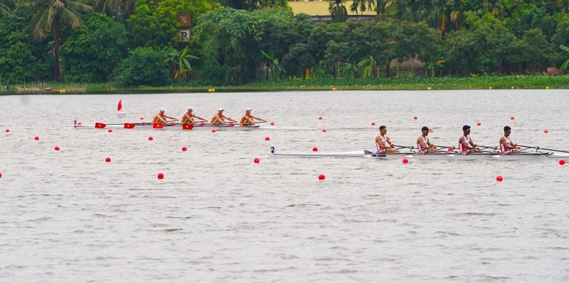 VĐV đua thuyền Việt Nam đang tập luyện chủ yếu tại khu vực phía Bắc và các giải đấu diễn ra nhiều hơn ở Hà Nội, Hải Phòng hoặc Đà Nẵng. Ảnh: THANH NGA