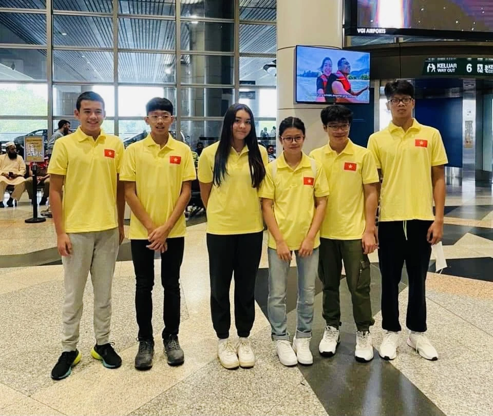 Đội bơi trẻ Việt Nam đã thi đấu ở Malaysia và giành 8 HCV. Ảnh: Vasa
