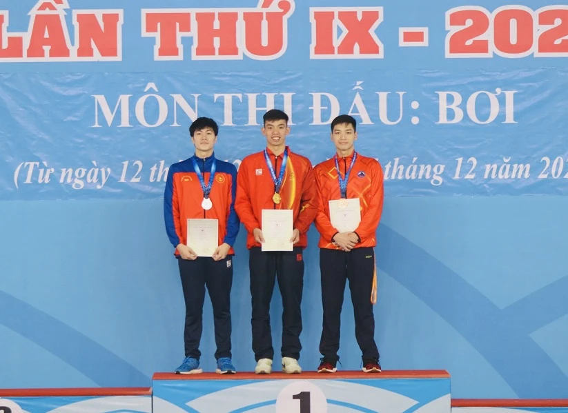 Huy Hoàng, Hưng Nguyên đều là những VĐV tốt nhất của đội tuyển bơi Việt Nam thời điểm hiện tại. Ảnh: D.P