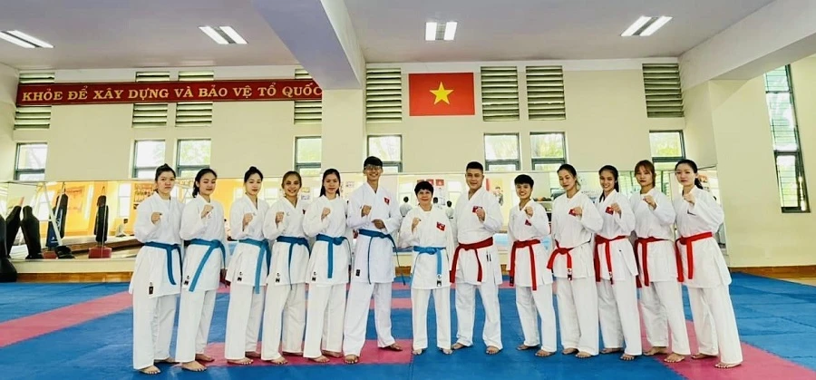 Đội kumite nữ quốc gia bắt đầu tập luyện tại TPHCM. Ảnh: V.S.H