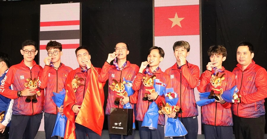 Thể thao điện tử Việt Nam sẽ chọn đội hình xuất sắc nhất dự SEA Games 32. Ảnh: MINH MINH