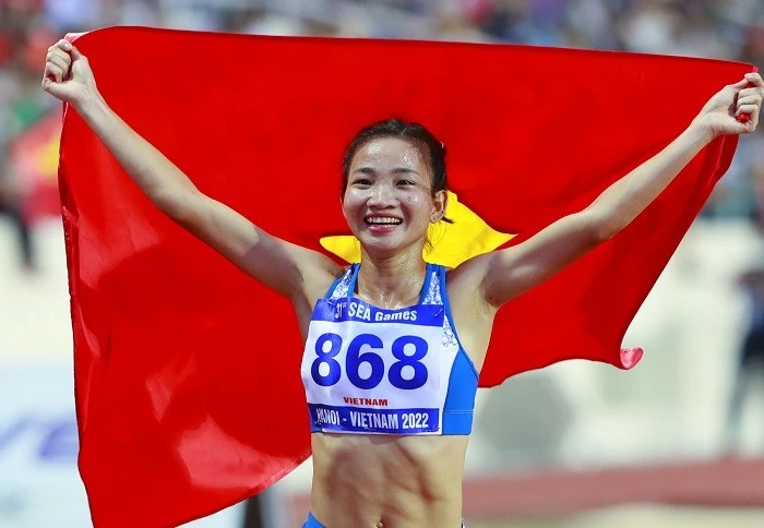 Tuyển thủ Nguyễn Thị Oanh là gương mặt tiêu biểu của thể thao nữ giới lúc này. Ảnh: DŨNG PHƯƠNG