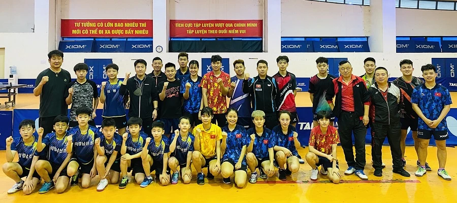 Đội tuyển bóng bàn Việt Nam sẽ tập huấn tại Trung Quốc vào ngày 11-4 tới đây. Ảnh: MINH CHIẾN