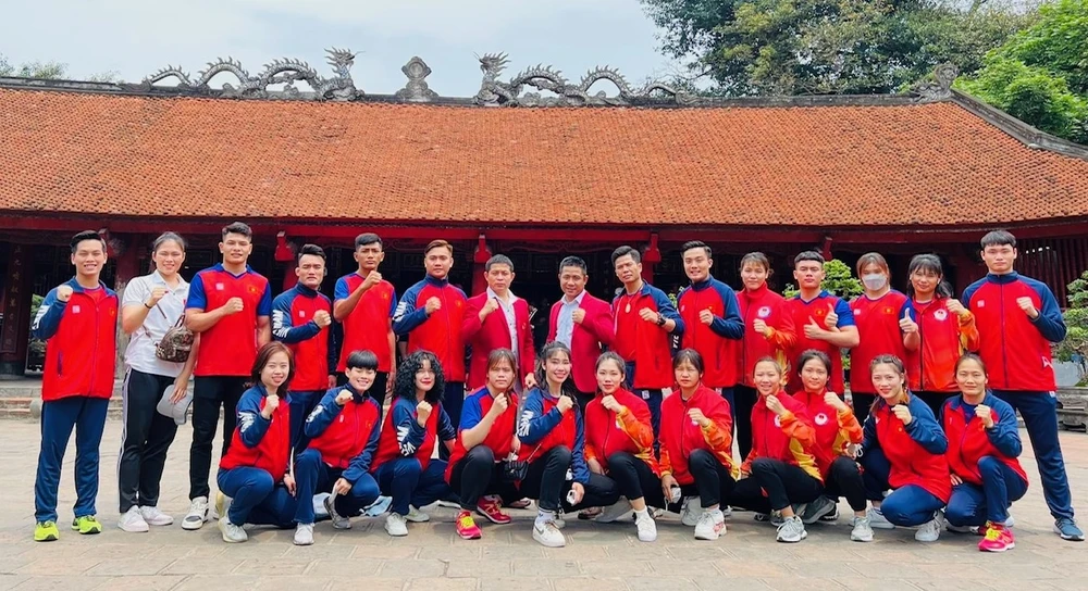 Đội tuyển jujitsu Việt Nam đã sẵn sàng lên đường tới Campuchia thi đấu. Ảnh: MINH MINH
