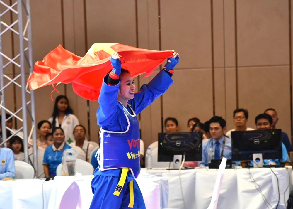 Lê Thị Hiền trở thành VĐV giành tấm HCV đầu tiên cho vovinam Việt Nam tại SEA Games 32 này. Ảnh: DŨNG PHƯƠNG