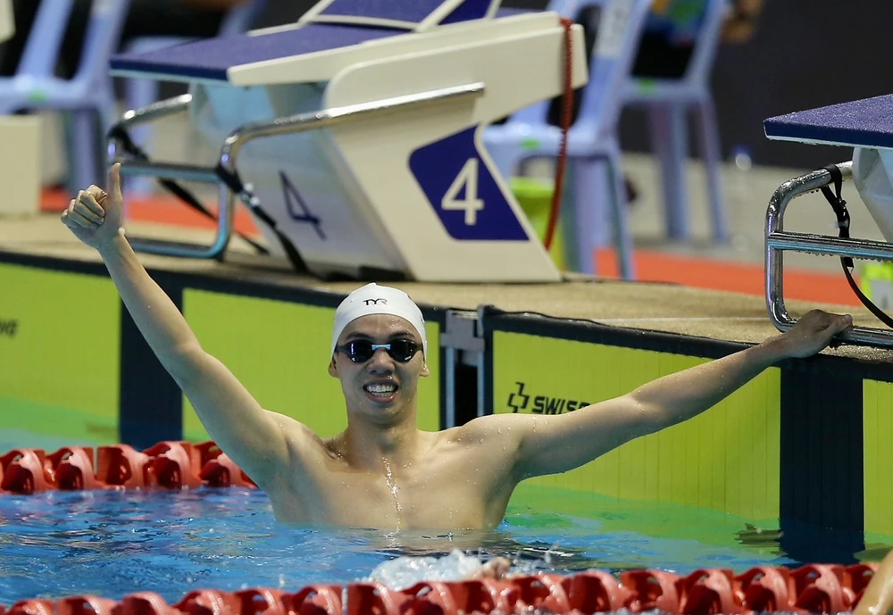 Nguyễn Huy Hoàng có ngôi vô địch 400m tự do nam trong ngày cuối của môn bơi SEA Games 32. Ảnh: DŨNG PHƯƠNG