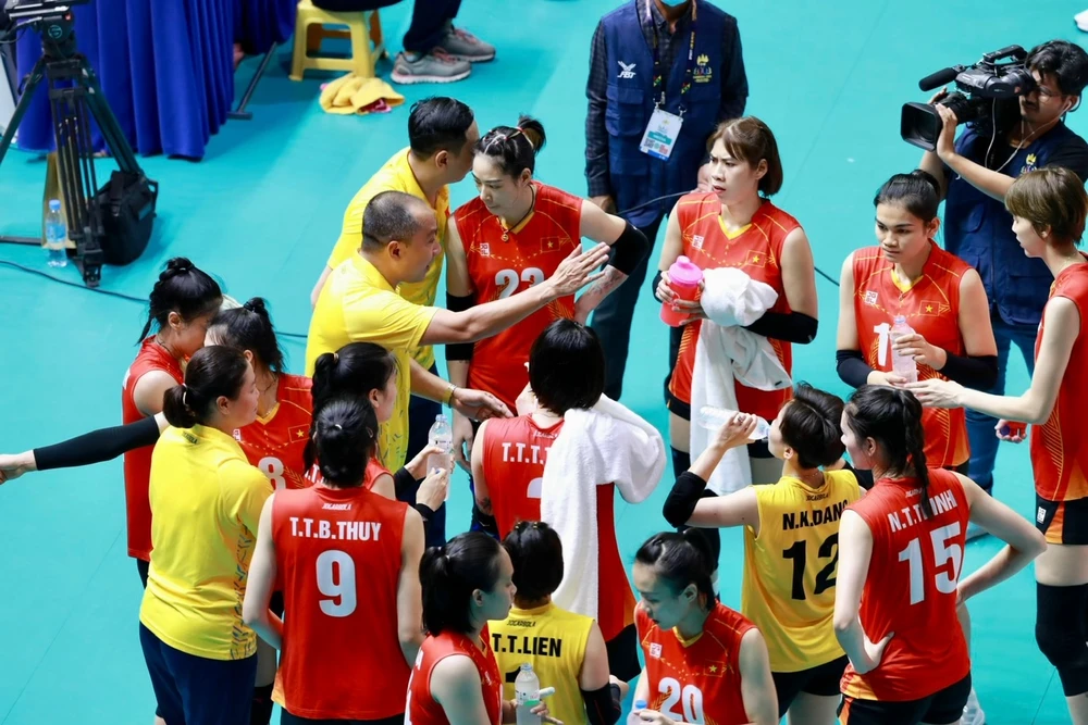 Đội tuyển bóng chuyền nữ Việt Nam giữ hầu hết cầu thủ SEA Games 32 tham gia AVC Challenge Cup 2023. Ảnh: DŨNG PHƯƠNG