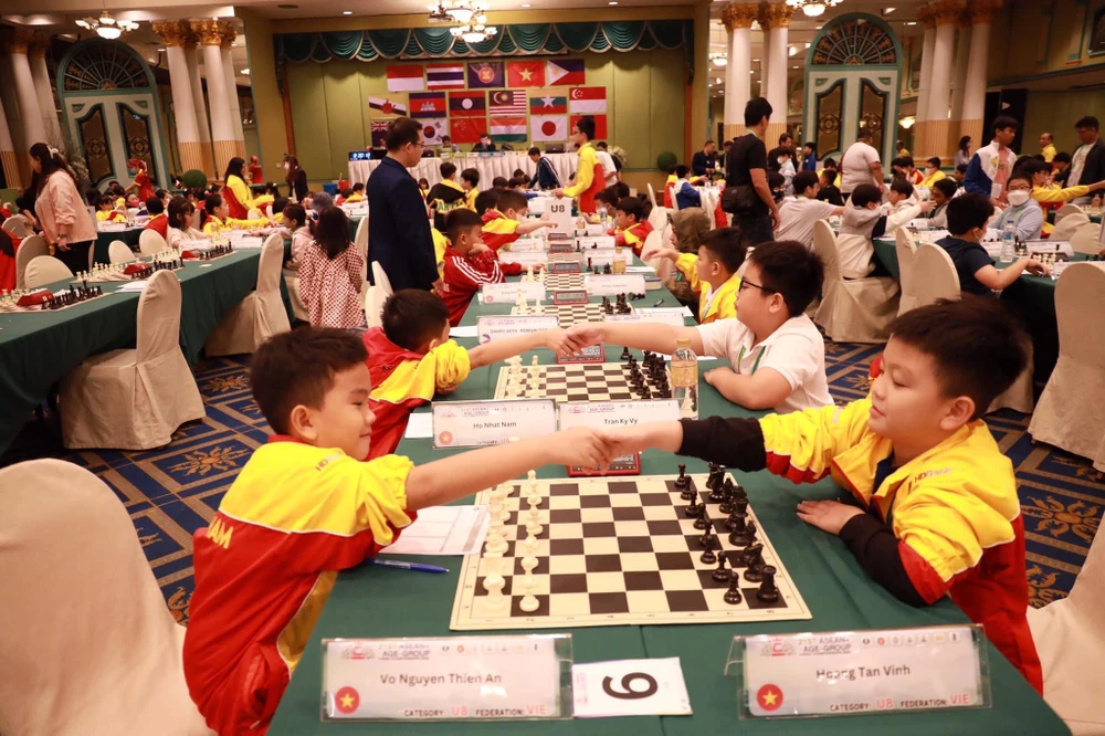 Các kỳ thủ trẻ nhóm tuổi của Việt Nam chiến thắng tuyệt đối ở giải các nhóm tuổi Đông Nam Á năm nay. Ảnh: THAILANDCHESS