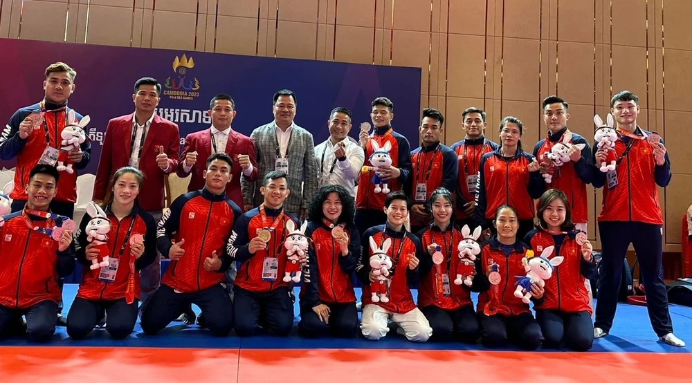 Tuyển jujitsu Việt Nam dự SEA Games 32 vừa qua và bây giờ sẽ tham dự giải vô địch thế giới 2023. Ảnh: MINH MINH