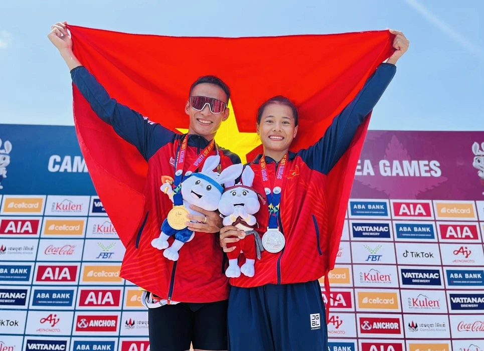 Phạm Tiến Sản (trái) không dự giải quốc gia năm nay, tuy nhiên Phương Trinh (phải) có tham gia thi đấu ở giải. Ảnh: TRIATHVN