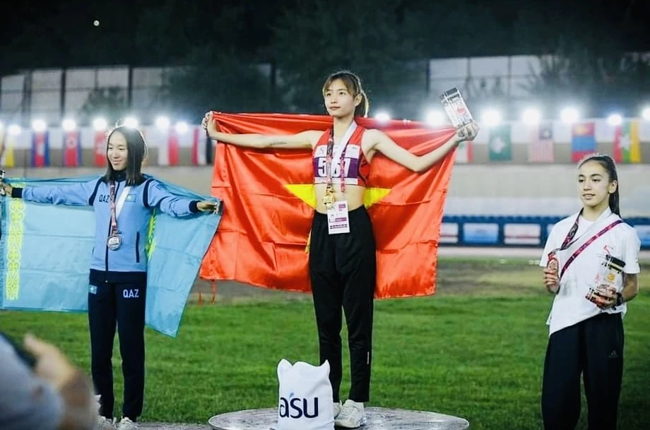 Gương mặt nhiều triển vọng Nguyễn Khánh Linh (Hà Nam) sẽ thi đấu vô địch trẻ quốc gia năm nay. Cô từng giành HCV tại giải trẻ U18 châu Á 2023. Ảnh: AAA