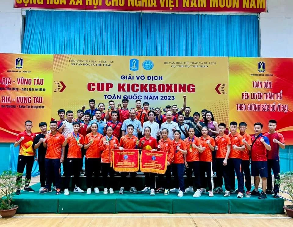 Đội kickboxing Hà Nội đã xếp nhất toàn đoàn tại giải năm nay. Ảnh: MINH MINH