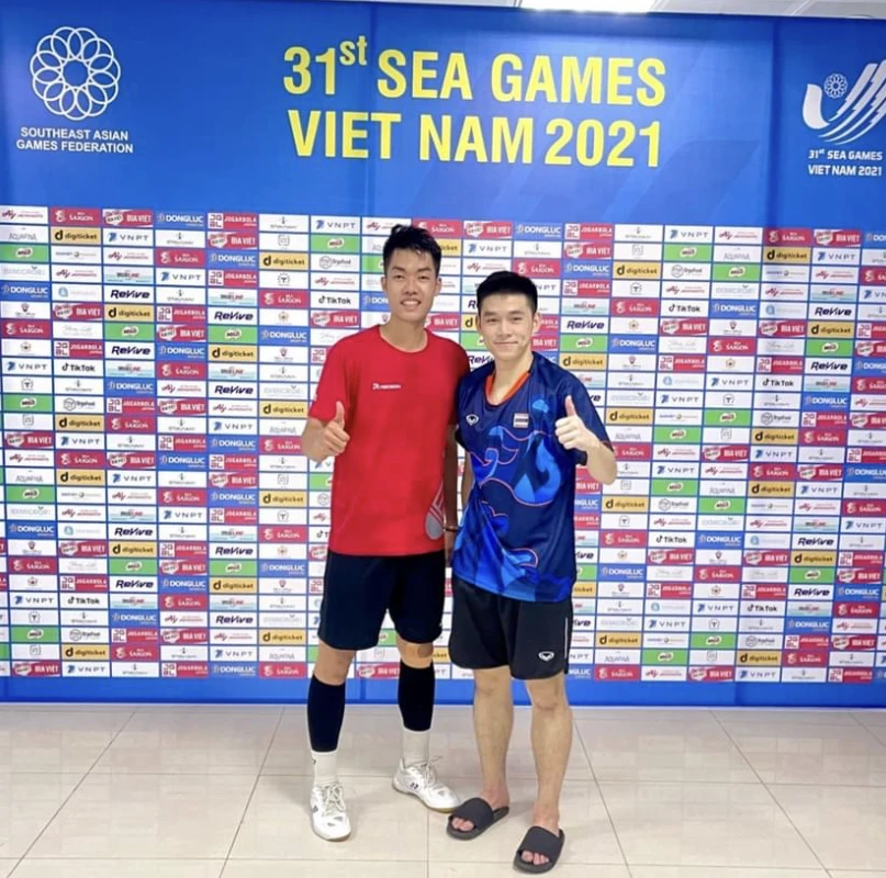 Lê Đức Phát và nhà vô địch thế giới 2023 Kunlavut Vitidsarn từng đọ sức với nhau tại SEA Games 31. Ảnh: ĐỨC PHÁT