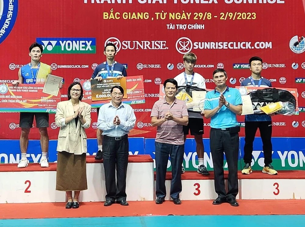 Nguyễn Tiến Minh vừa có ngôi vô địch cá nhân nam quốc gia 2023 nên đạt sự hưng phấn đáng kể để tiếp tục dự giải đồng đội hỗn hợp nam-nữ. Ảnh: MINH MINH