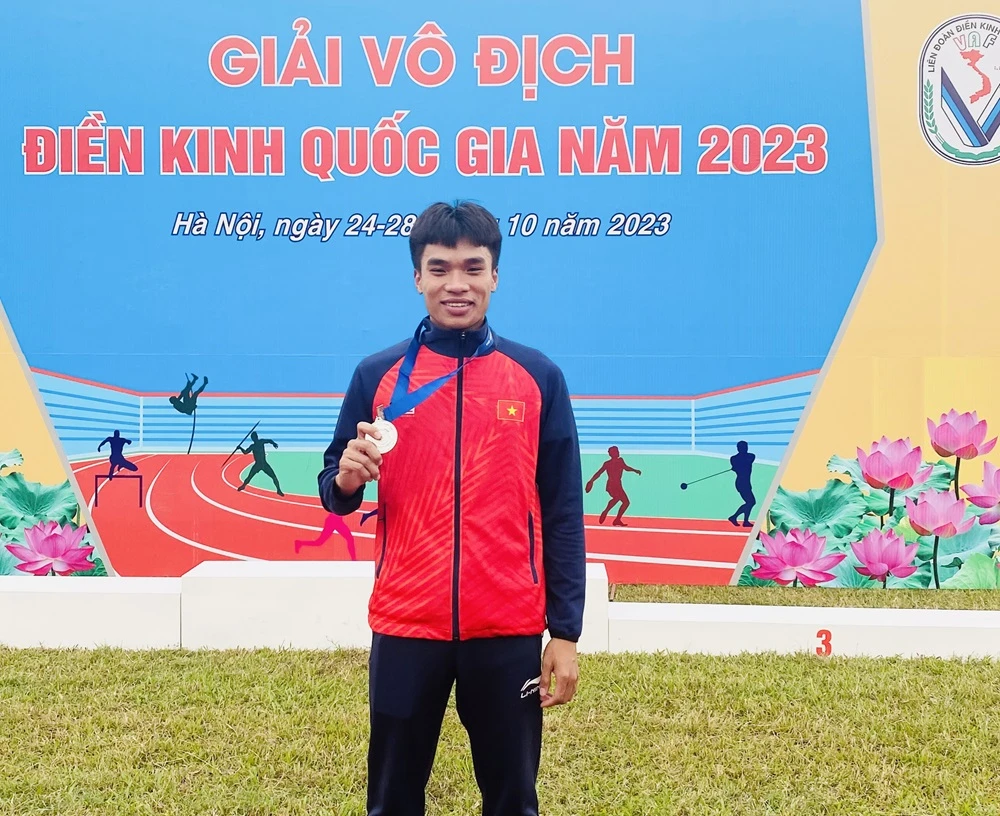 Lê Ngọc Phúc đã trở lại sau án cấm doping và có HCB tại nội dung 400m. Ảnh: MINH MINH