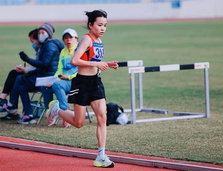 Lê Thị Tuyết đang là tuyển thủ quốc gia có thành tích marathon nữ tốt nhất Việt Nam. Ảnh: MINH MINH