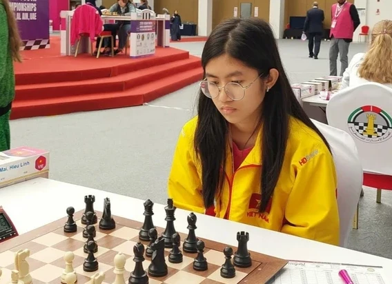 Mai Hiếu Linh giành HCV cờ chớp tại bảng U14 nữ giải vô địch trẻ châu Á 2023. Ảnh: MINH THẮNG