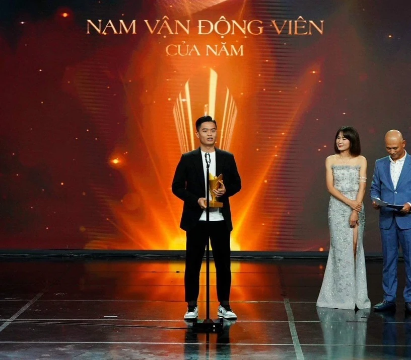 Phạm Quang Huy là nam VĐV của năm. Ảnh: BTC