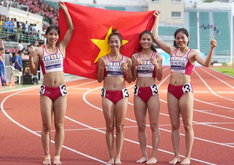 Điền kinh Việt Nam đang đặt mục tiêu với nội dung 4x400m nữ phấn đấu giành suất Olympic Paris (Pháp) 2024. Ảnh: MINH MINH