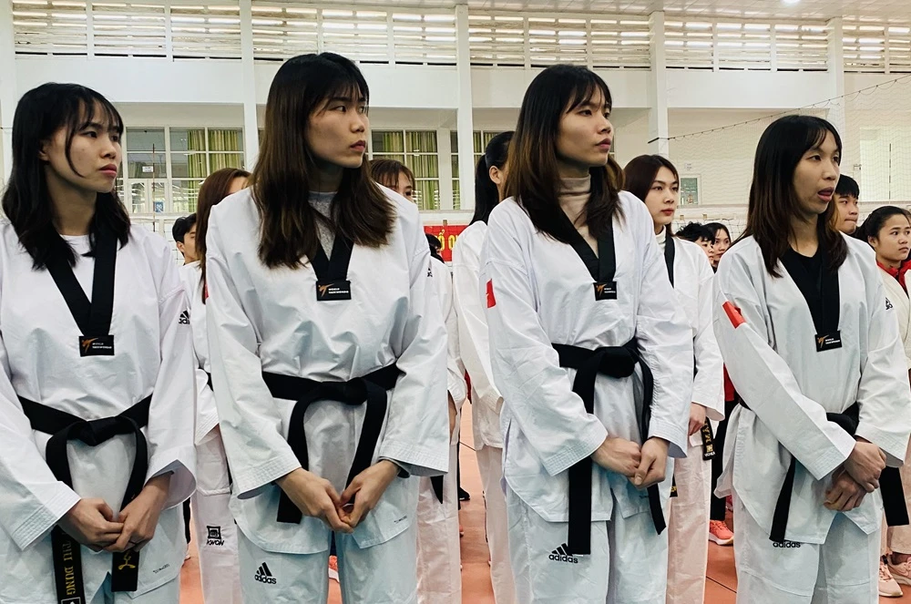 Tuyển taekwondo Việt Nam đã không thành công ở giải vòng loại Olympic nên không giành được suất chính thức dự Olympic Paris (Pháp) 2024 là điều đáng tiếc cho thể thao Việt Nam. Ảnh: MINH MINH