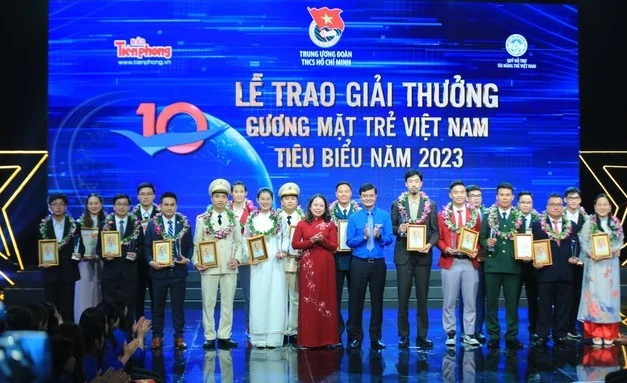 Quyền Chủ tịch nước Võ Thị Ánh Xuân đã có dự Lễ trao thưởng Gương mặt trẻ Việt Nam tiêu biểu 2023. Ảnh: BTC