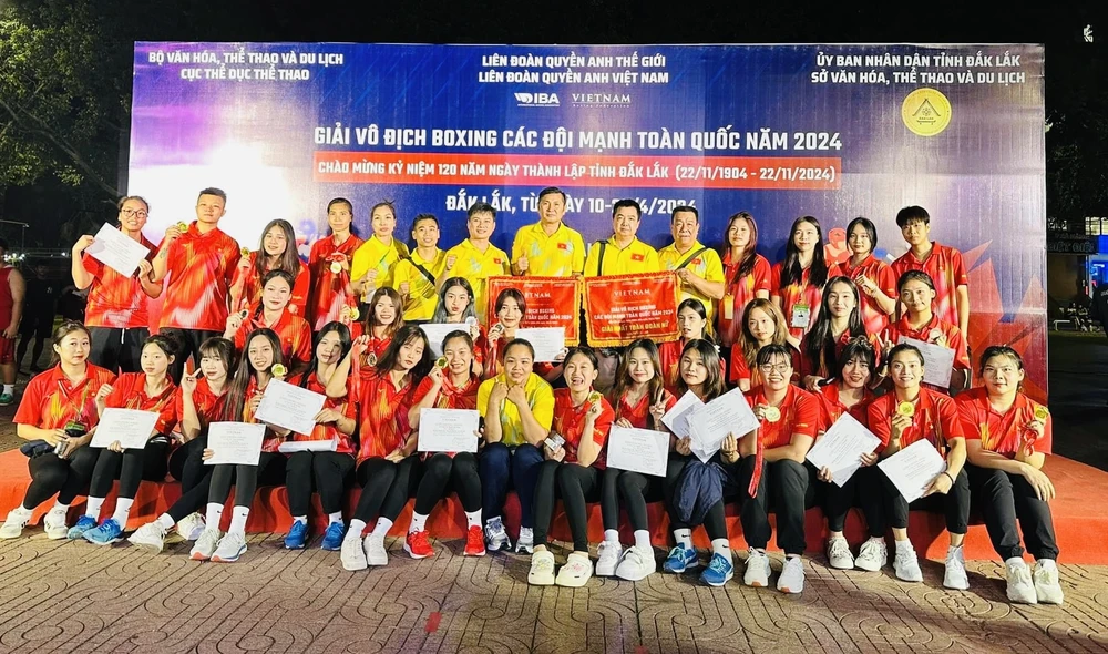Đội boxing Hà Nội có chiến thắng áp đảo ở giải các đội mạnh toàn quốc 2024. Ảnh: NH.CƯỜNG