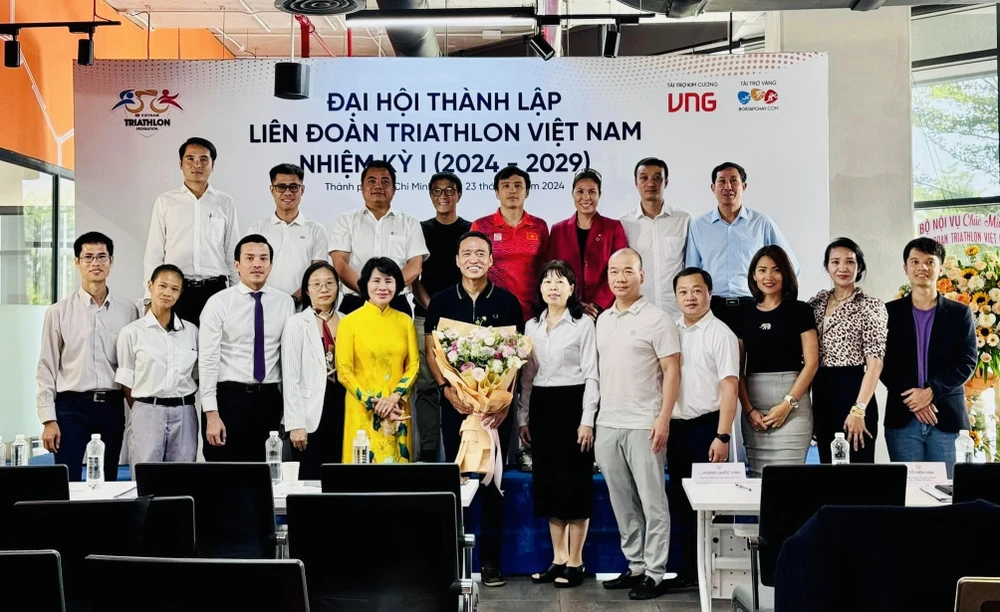 Liên đoàn triathlon Việt Nam đã chính thức thành lập. Ảnh: TRIATHLONVN
