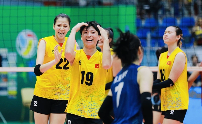 Các cầu thủ nữ trẻ U20 Việt Nam sẽ góp mặt tại giải vô địch trẻ quốc gia 2024 tới đây. Ảnh: DŨNG PHƯƠNG