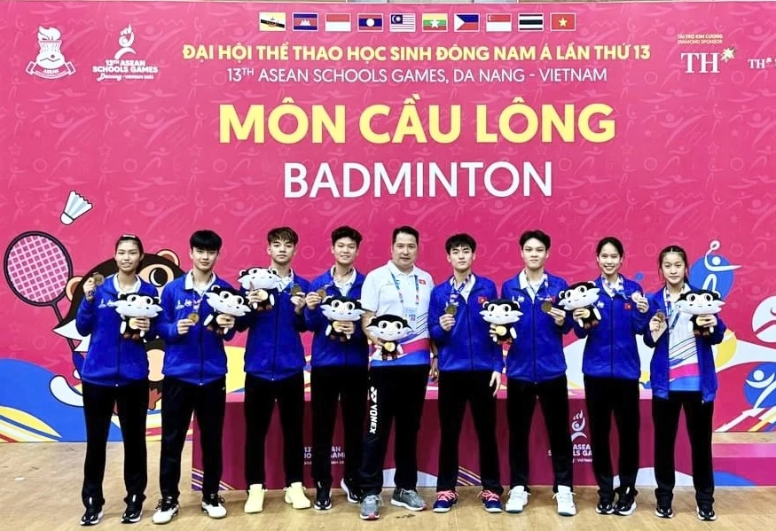 Đội cầu lông thể thao học sinh nam Việt Nam đã giành được HCV tại ASG 2024. Ảnh: TRUNG DŨNG