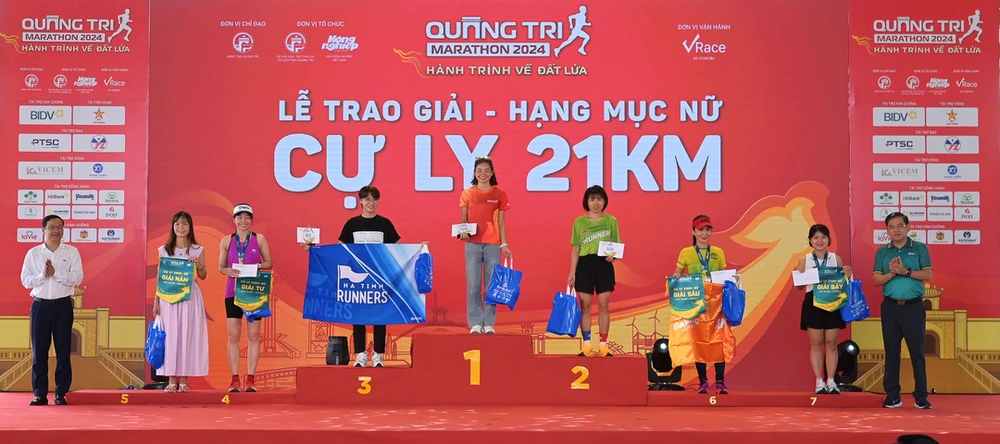 Nguyễn Thị Oanh giành vị trí số 1 ở giải Quảng Trị lần đầu được tổ chức. Ảnh: NNVN