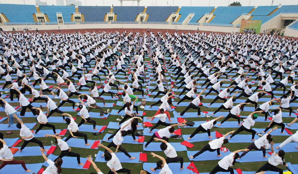 Yoga là hoạt động thể thao thu hút sự quan tâm của nhiều người tại Việt Nam hiện tại. Ảnh: D.TRÍ