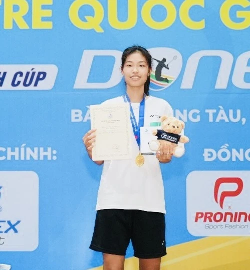 Trần Thị Ánh là đương kim vô địch đơn nữ cầu lông trẻ Việt Nam được tham dự giải vô địch trẻ châu Á lần này. Ảnh: MINH MINH