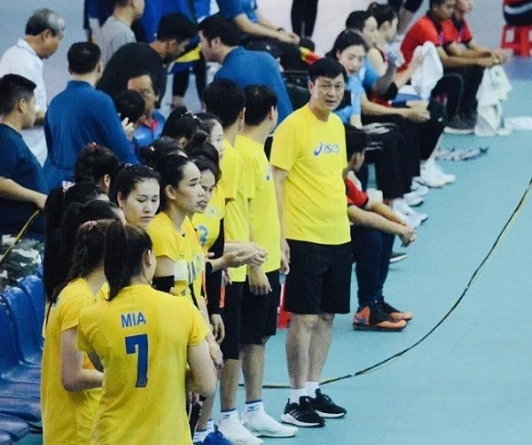 HLV Trần Đăng Thành sẽ dự giai đoạn 2 giải bóng chuyền vô địch quốc gia 2024 cùng bóng chuyền Hà Tĩnh. Ảnh: MINH MINH