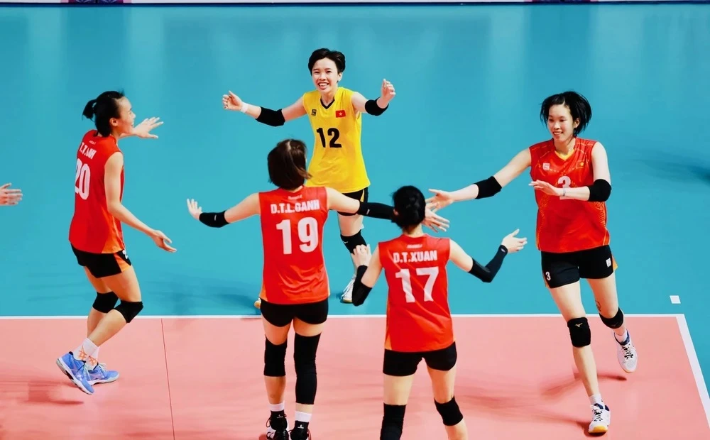 Bóng chuyền Việt Nam có mục tiêu giành huy chương tại SEA Games 33-2025 nhưng cần sự chuẩn bị rất kỹ lưỡng. Ảnh: DŨNG PHƯƠNG