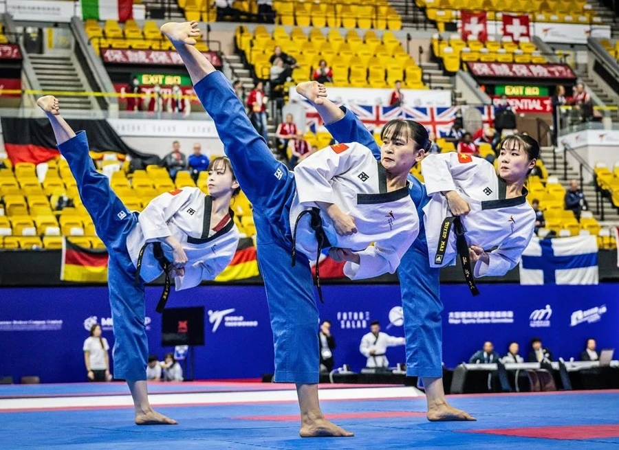 Võ sỹ nữ của taekwondo Việt Nam có HCV nội dung đồng đội nhóm tuổi U50. Ảnh: WTF