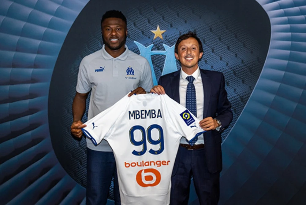 Mbemba gia nhập Marseille