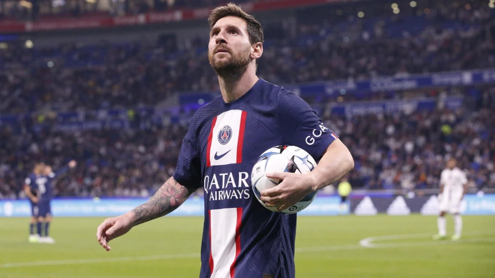 Messi đã chốt sẽ ở lại PSG