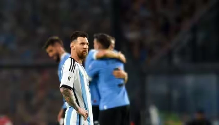 Messi phơi bày điểm yếu của Argentina