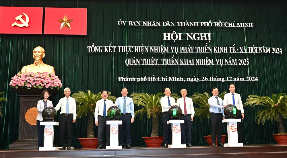 HCMC to mobilize VND624 trillion for development in 2025 City Chairman