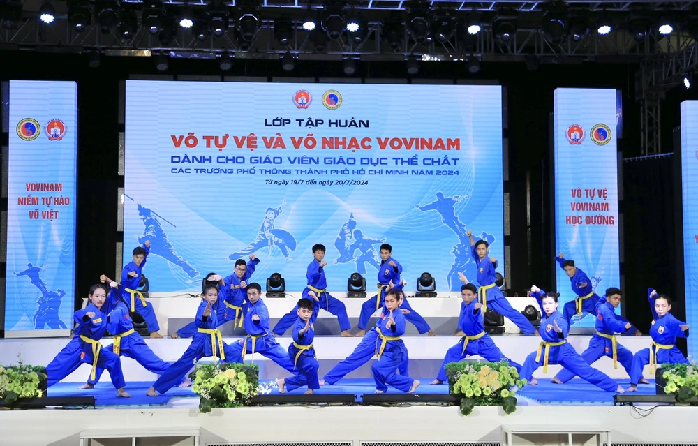 Vovinam đẩy mạnh phong trào võ tự vệ - võ nhạc trong học đường với hơn 600 giáo viên. Ảnh: Quỳnh Mai 