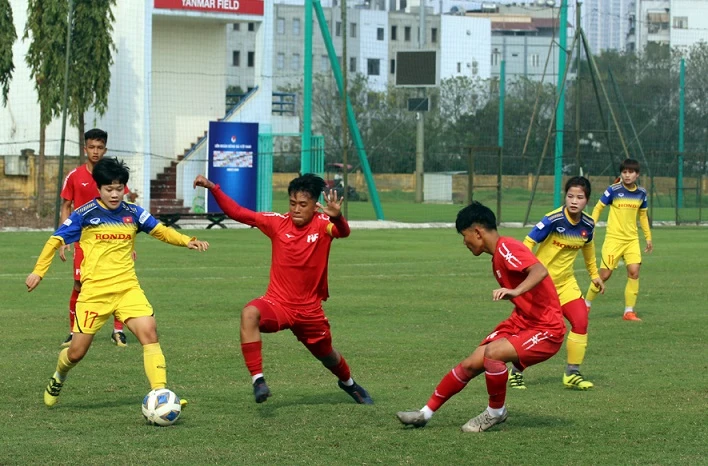 Các cầu thủ trẻ PVF là "quân xanh" bồ ích cho đội tuyển nữ Việt Nam. Ảnh: Đoàn Nhật